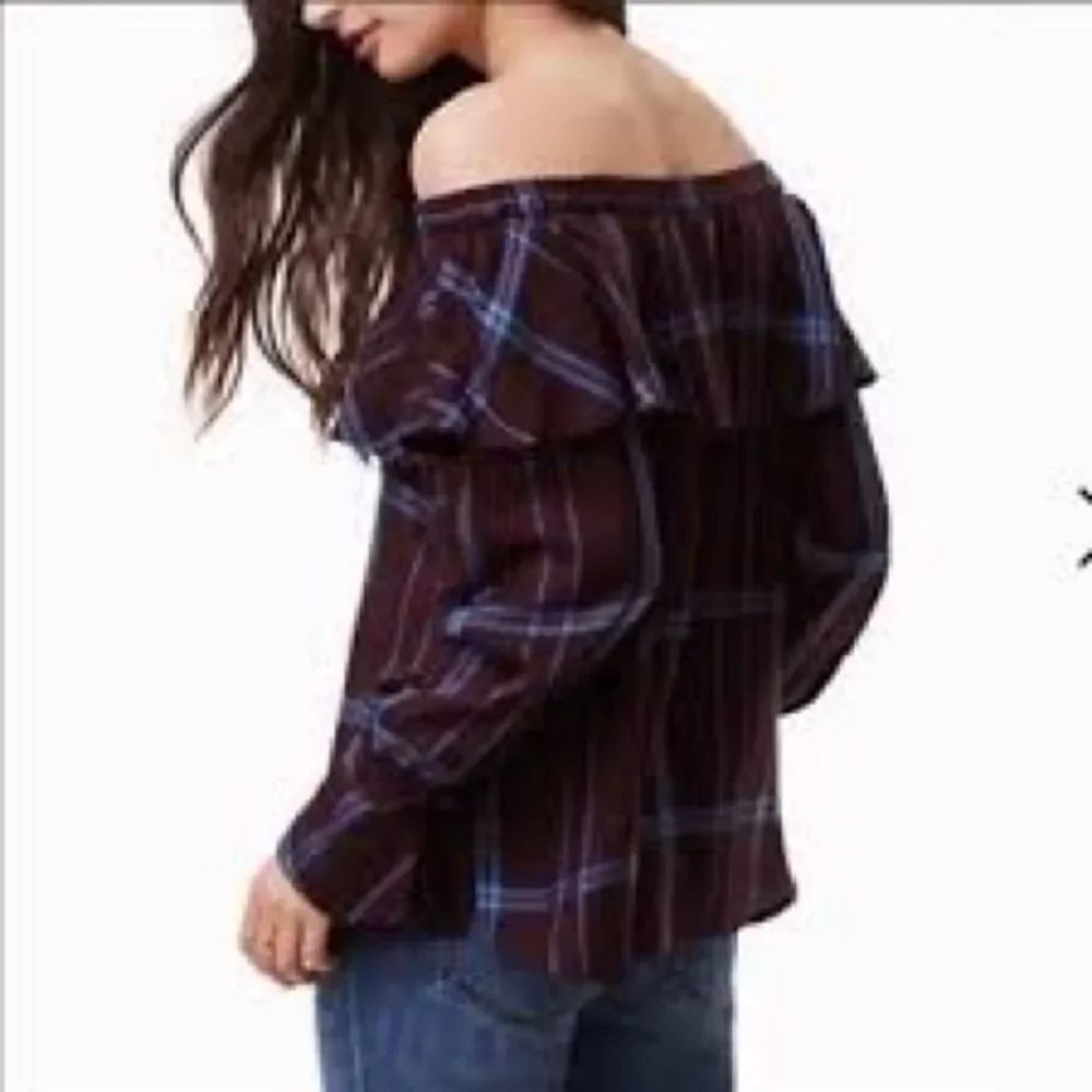 ANN TAYLOR LOFT Top Med Plaid Ruffle OffβThe Shoulder Long Sleeve BurgundyβBlue